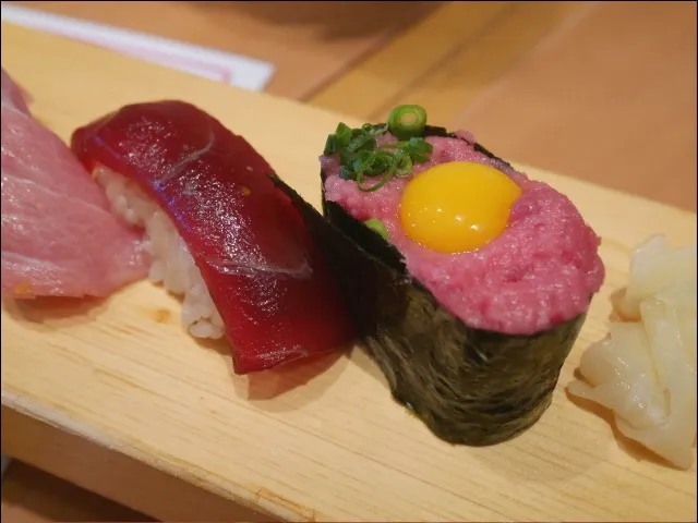 づけ鮪、とろうずら(築地玉寿司)