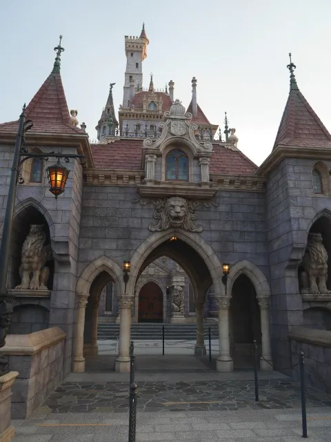 ビースト・キャッスル（美女と野獣“魔法のものがたり”）