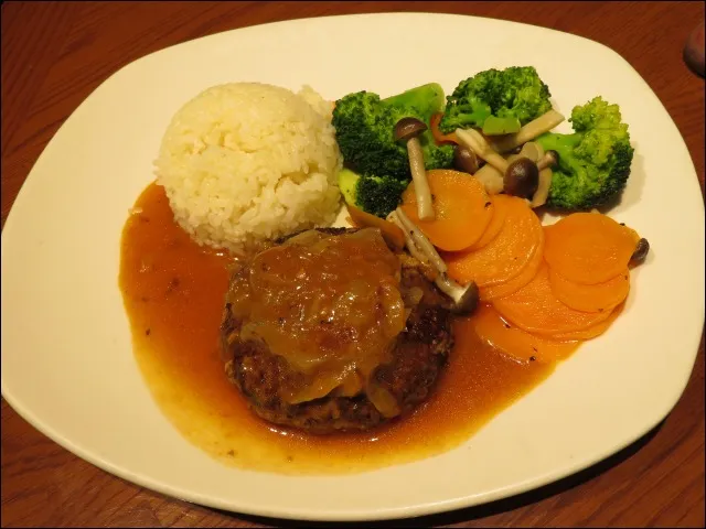 ランチ・ハンバーグ・ステーキ(OUTBACK STEAKHOUSE)