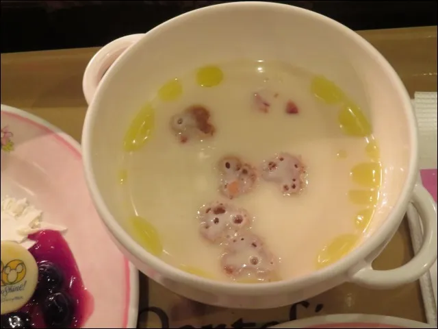 白インゲン豆のスープ(カフェ・ポルトフィーノ)
