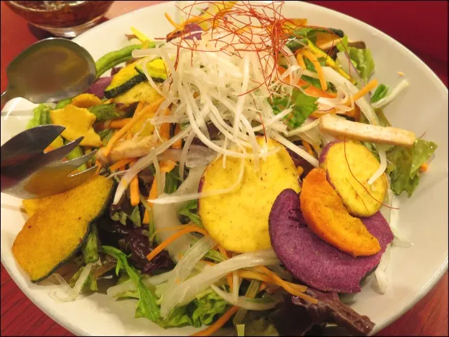 4代目トラジサラダ(焼肉トラジ)