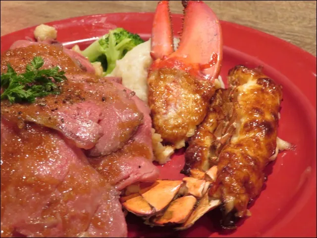 ロブスターの黄金焼き＆ローストビーフ ロブスターの黄金焼きアップ（RED LOBSTER）