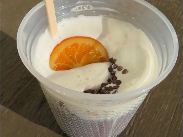 ホットココア&オレンジ アップ(ペコスビル・カフェ)