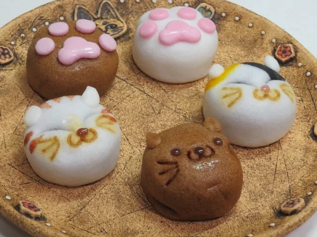 ねこ饅頭、チョコねこ饅頭、三毛猫饅頭、肉球饅頭、チョコ肉球饅頭（あわ家惣兵衛）