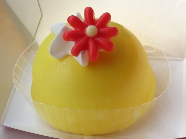 レモン＆ハニームースケーキ アップ（スウィートハート・カフェ）