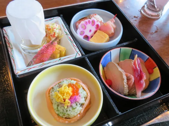 東京ディズニーシー20周年スペシャル膳 お重（レストラン櫻）