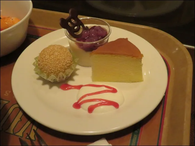 スペシャルデザート（ヴォルケイニア・レストラン）