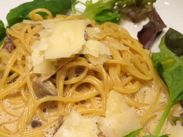 ポルチーニ茸の濃厚クリームソース アップ（Mare Cucina）