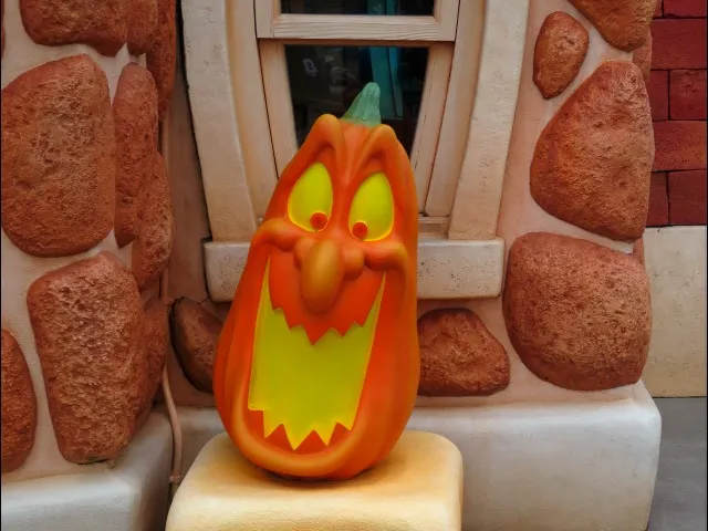 顔の長いのかぼちゃ（ディズニー・ハロウィーン 2022）