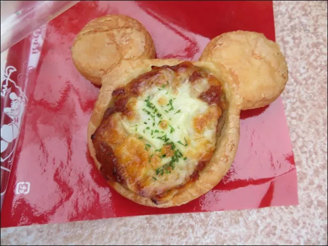 チーズハンバーグデニッシュ(スウィートハート・カフェ)