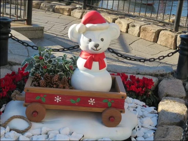 ダッフィー雪だるま（ディズニー・クリスマス 2022）