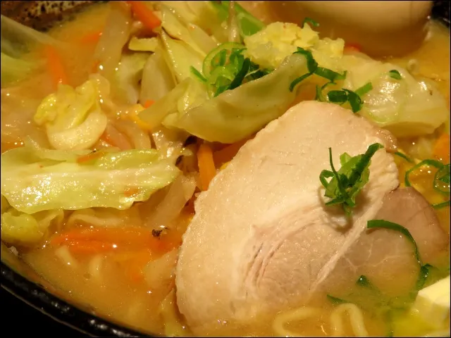 味玉味噌ラーメン アップ(真剣勝負)