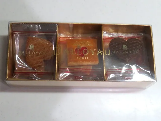 サブレ クール 箱の中(DALLOYAU)