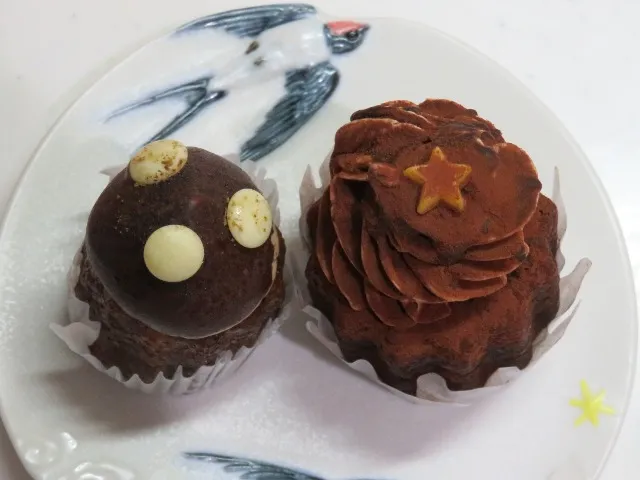 カヌレ ほうじ茶ラテとカヌレ ショコラ(Bon Bon Butter)