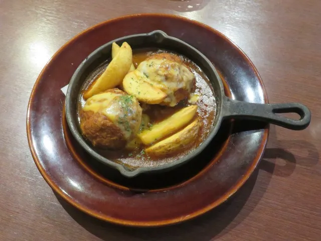 とろ～りチーズとミートボールのオーブン焼き（ロティズ・ハウス）