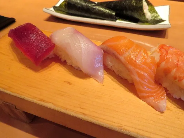 まぐろ、白身、サーモン(築地玉寿司)