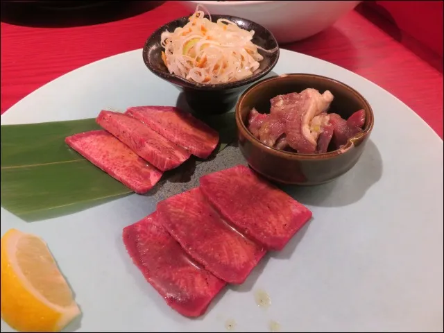 タン3種盛（焼肉トラジ）