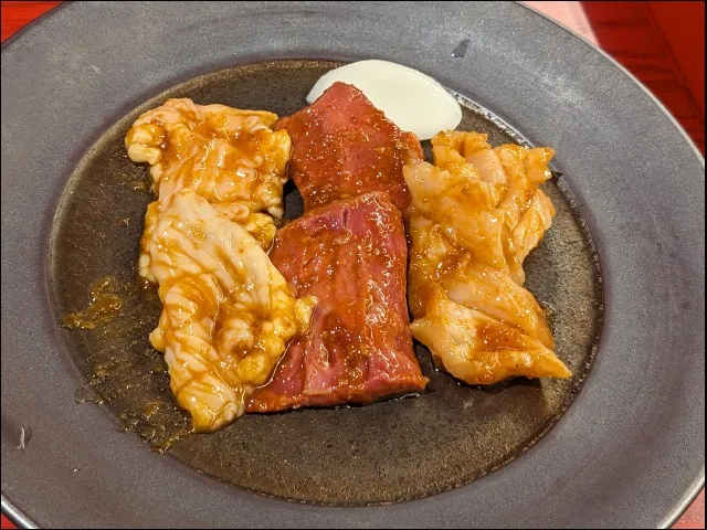 ホルモン3種盛（焼肉トラジ）