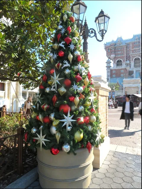 ウォーターフロントパークのクリスマスツリー（ディズニー・クリスマス 2023）