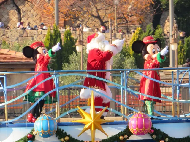 ミニー、サンタ、ミッキー（ディズニー・クリスマス・グリーティング）