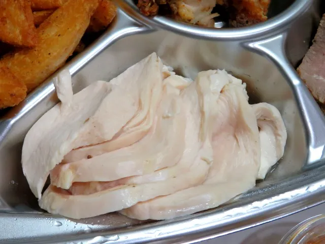 よだれ鶏（モンスーンカフェ）