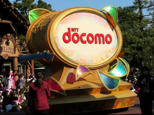 NTT docomoフロート（ディズニー・ハーモニー・イン・カラー）