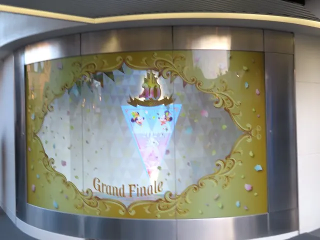 ガーランド飾り（東京ディズニーリゾート40周年“ドリームゴーラウンド”）