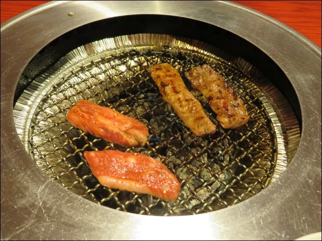 カルビ 網(焼肉トラジ)