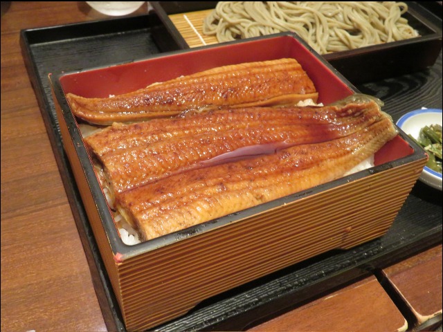 うな重と蕎麦のうな重