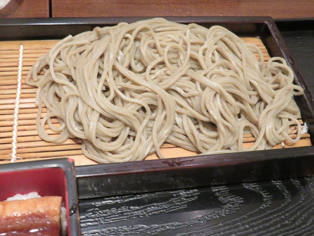 うな重と蕎麦の蕎麦