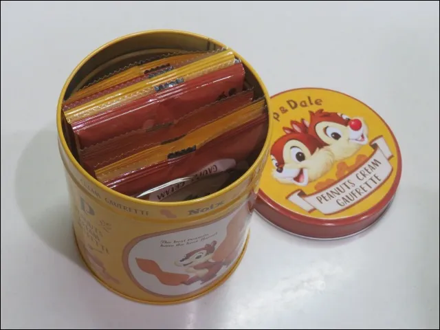 ピーナッツクリームゴーフレット 開封(Noix)