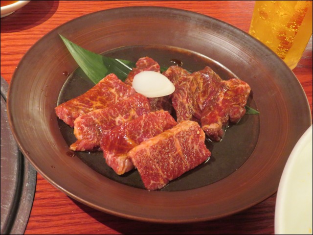 ハラミ食べ比べ盛（焼肉トラジ）