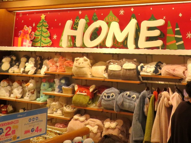 HOME用品売り場（ディズニーストア）