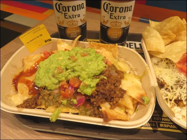 ナチョス(GUZMAN Y GOMEZ)
