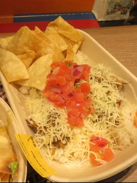 ブリトーボウル(GUZMAN Y GOMEZ)