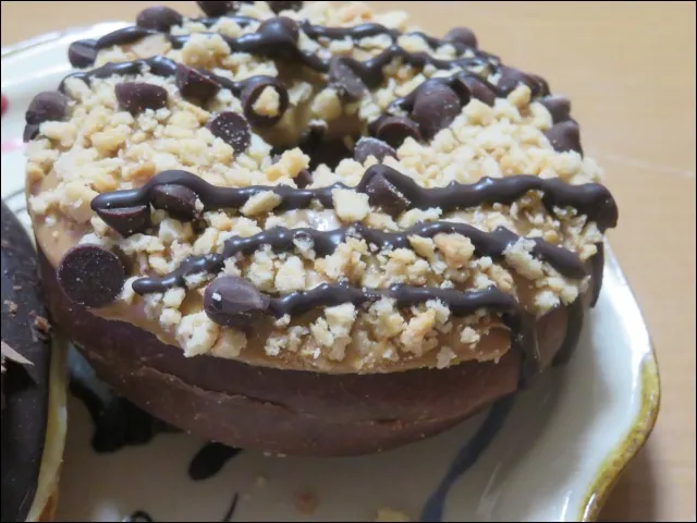 チョコ キャラメル クランチ アップ(クリスピー・クリーム・ドーナツ)