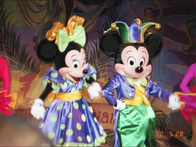 ミニーとミッキー（ミッキーのアドベンチャーランド・マルディグラ）