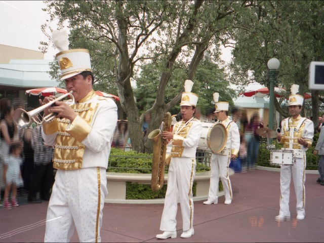 東京ディズニーランド・バンド（ディズニー・スターフェスティバル 2002）