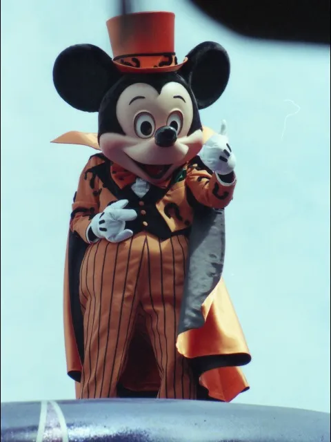 ミッキーマウス（ディズニー・ハロウィーン・パレード 2003）