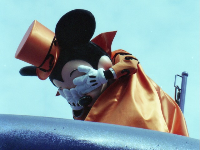 ミッキーマウス（ディズニー・ハロウィーン・パレード 2003）