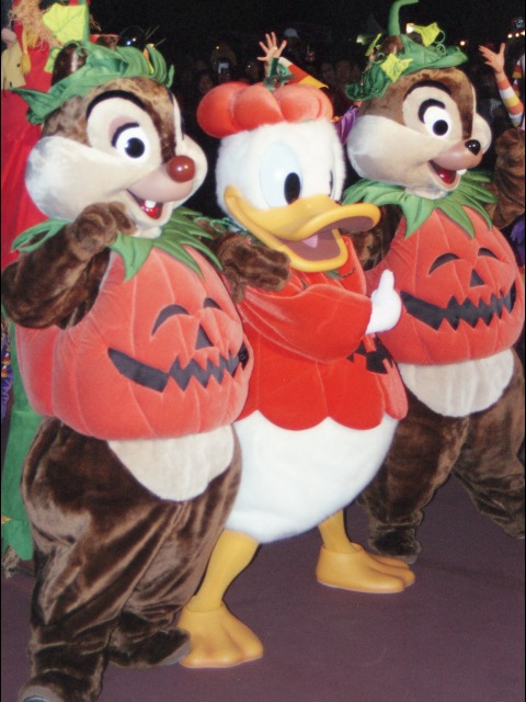 デール、ドナルド、チップ（ディズニー・ハロウィーン 2003）