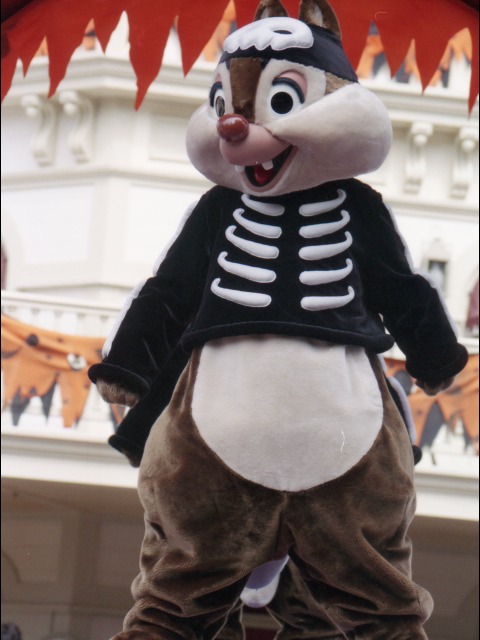 デール（ディズニー・ハロウィーン・パレード 2003）