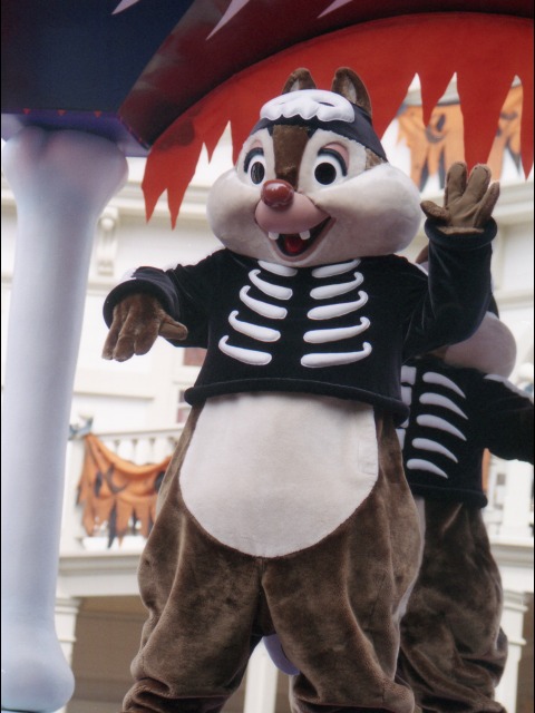 デール（ディズニー・ハロウィーン・パレード 2003）