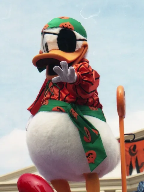 ドナルドダック（ディズニー・ハロウィーン・パレード 2003）