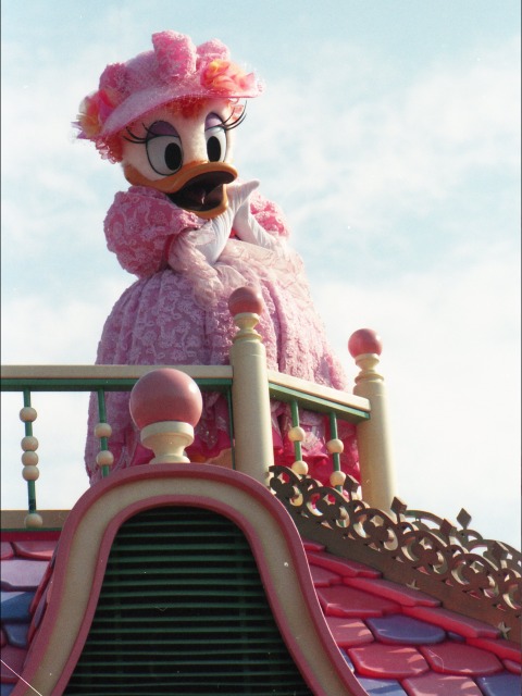デイジーダック（ディズニー・ドリームス・オン・パレード）