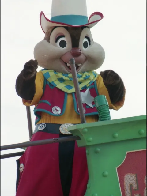 デール（ディズニー・ドリームス・オン・パレード）