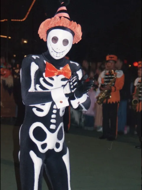 スケルトン（ディズニー・ハロウィーン 2003）