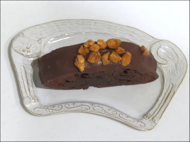 ソフトチョコレートケーキ 上面（ゴディパン）