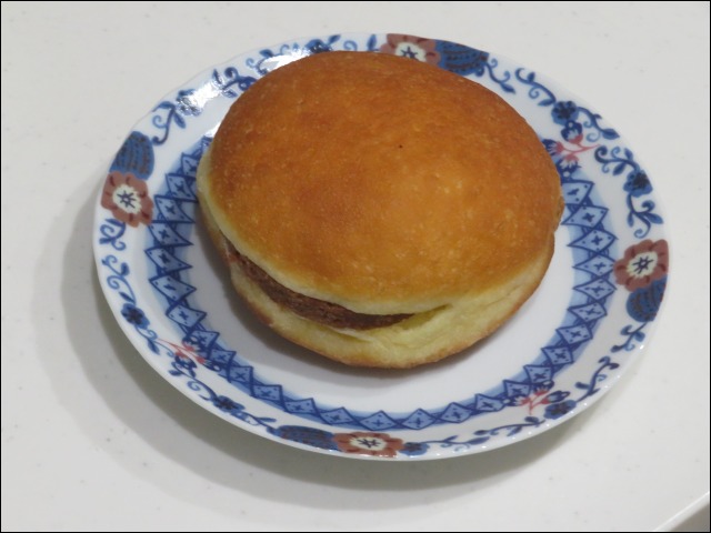 ふわもち生ドーナツ (ナッツジャンドゥーヤ)（ゴディパン）