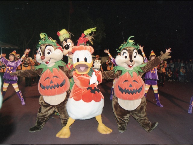 デール、グーフィー、ドナルド、チップ（ディズニー・ハロウィーン 2003）